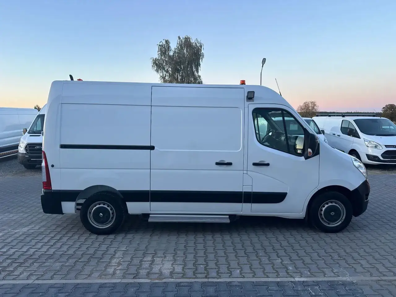 Renault Master II furgon i wersje zabudowy 1997-2010