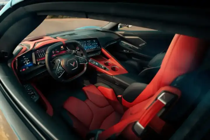 Chevrolet Corvette C8 - którą wersję wybrać i ile kosztuje?