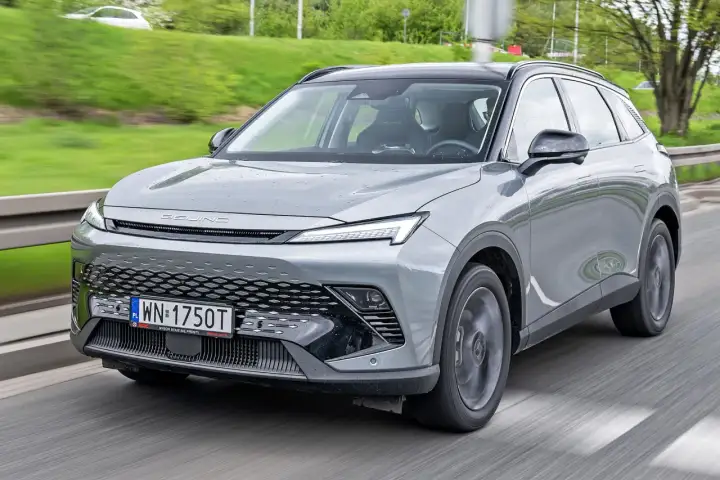 BAIC 5 (Beijing 5) - cena, osiągi i wady chińskiego SUV-a